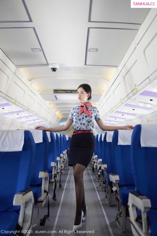 沈梦瑶  空乘女神沈梦瑶 真实的客机场景第5张图片